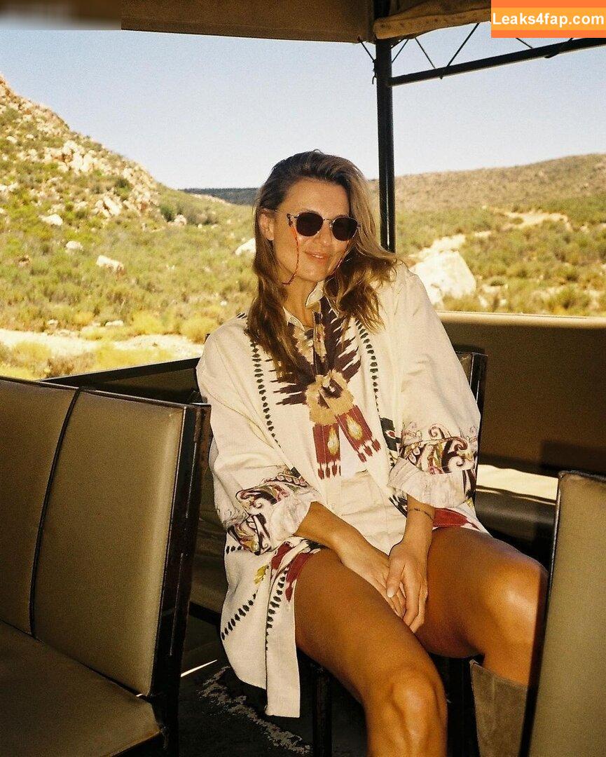 Laura Wontorra / LauraWontorra / laurachesnok leaked photo photo #0336