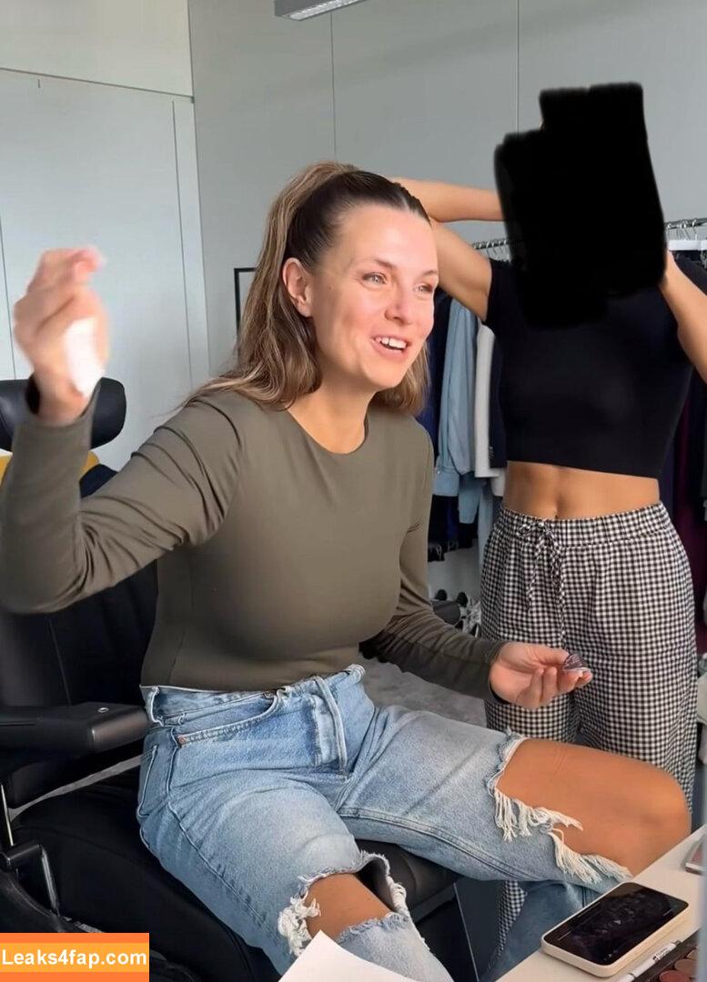 Laura Wontorra / LauraWontorra / laurachesnok leaked photo photo #0460