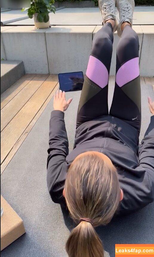 Laura Wontorra / LauraWontorra / laura_wontorra / laurachesnok leaked photo photo #0608