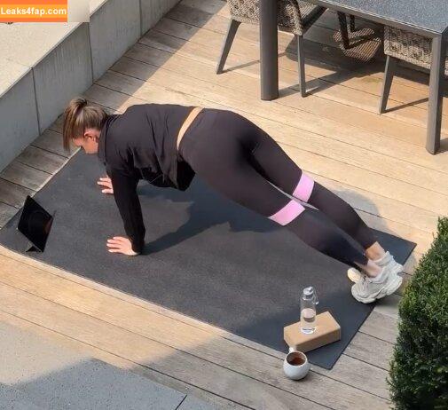 Laura Wontorra / LauraWontorra / laura_wontorra / laurachesnok leaked photo photo #0610