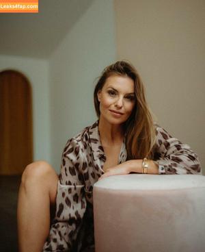 Laura Wontorra фото #0005