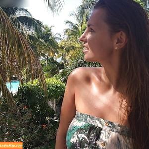 Laura Wontorra photo #0118