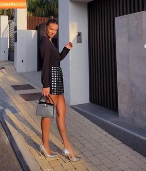 Laura Wontorra photo #0134