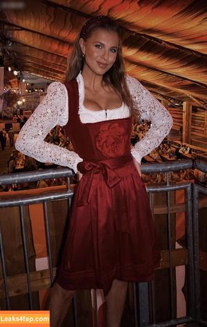 Laura Wontorra photo #0234