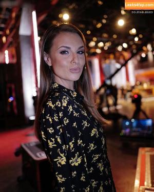 Laura Wontorra photo #0267