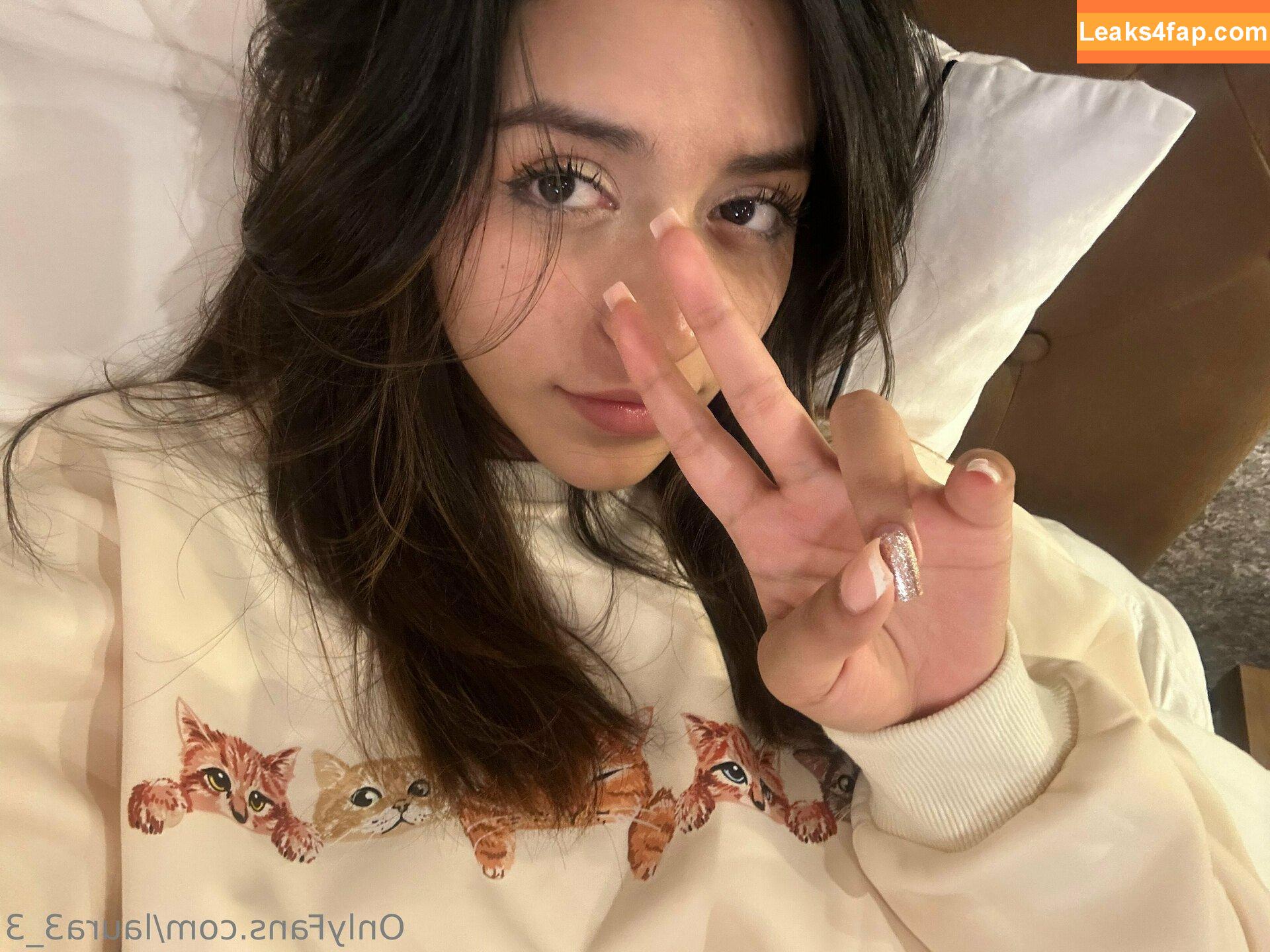laura3_3 / soylaura_33 leaked photo photo #0007