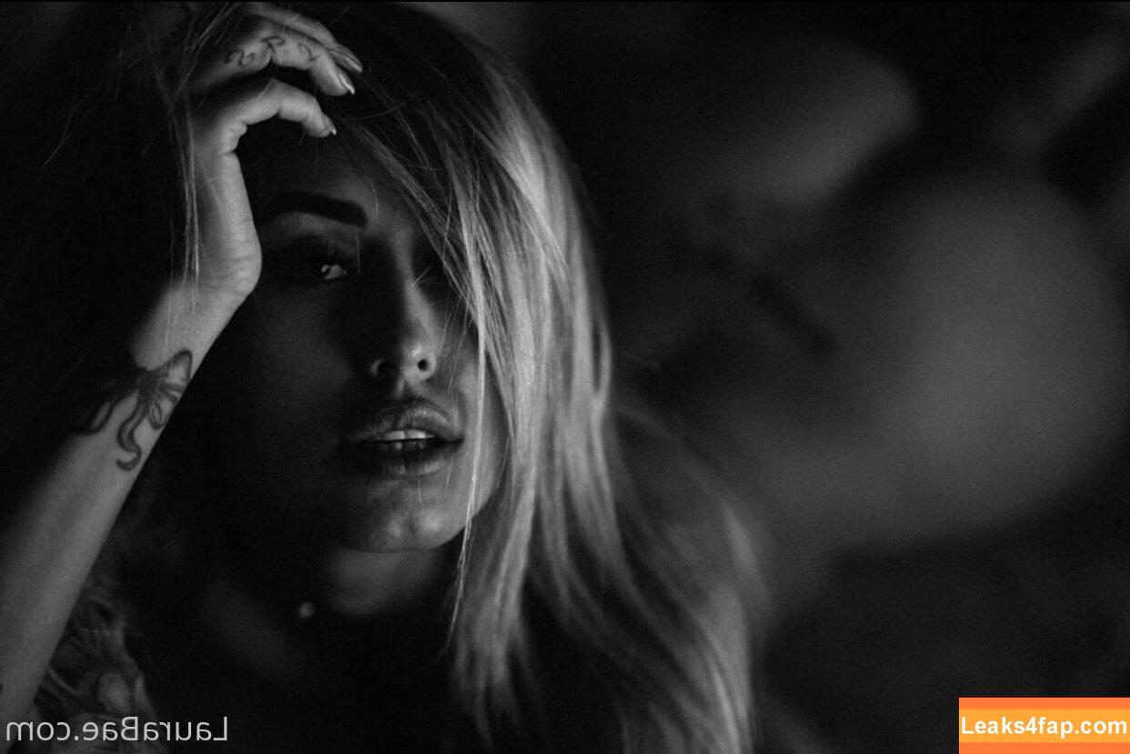 laurabae_ / laramonroe_ / laramonroefree leaked photo photo #0024