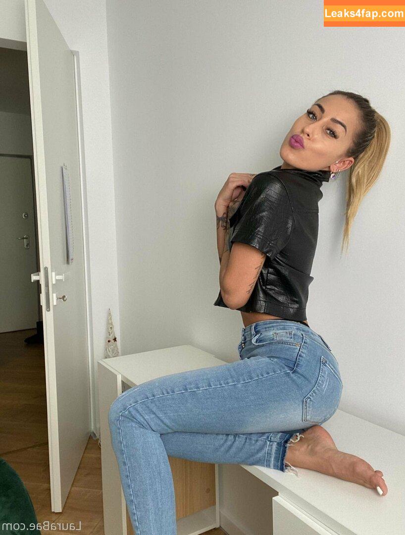 laurabae_ / laramonroe_ / laramonroefree leaked photo photo #0062