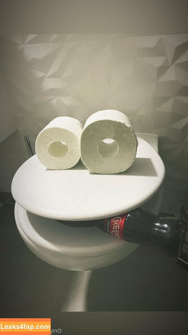 laurabae_ / laramonroe_ / laramonroefree leaked photo photo #0168
