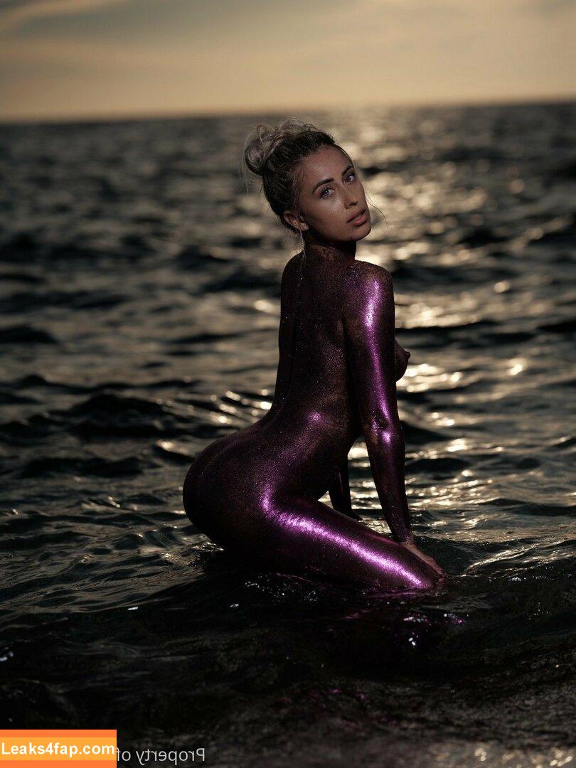 laurabae_ / laramonroe_ / laramonroefree leaked photo photo #0187