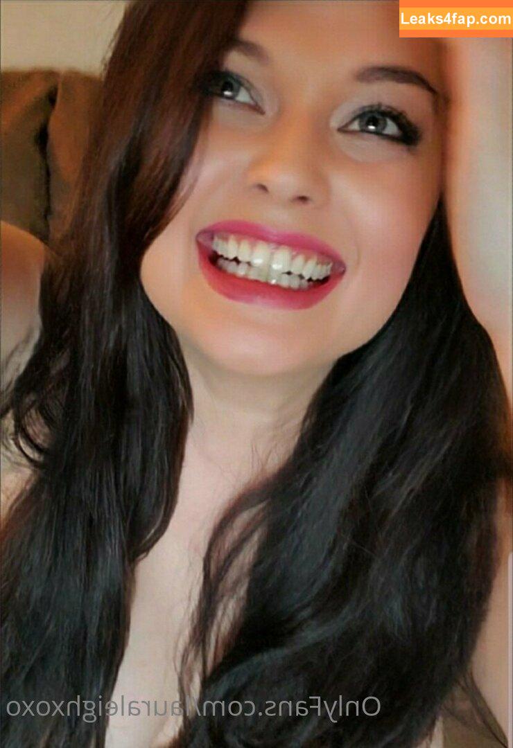 lauraleighxoxo / the.lauraleighxoxo leaked photo photo #0902