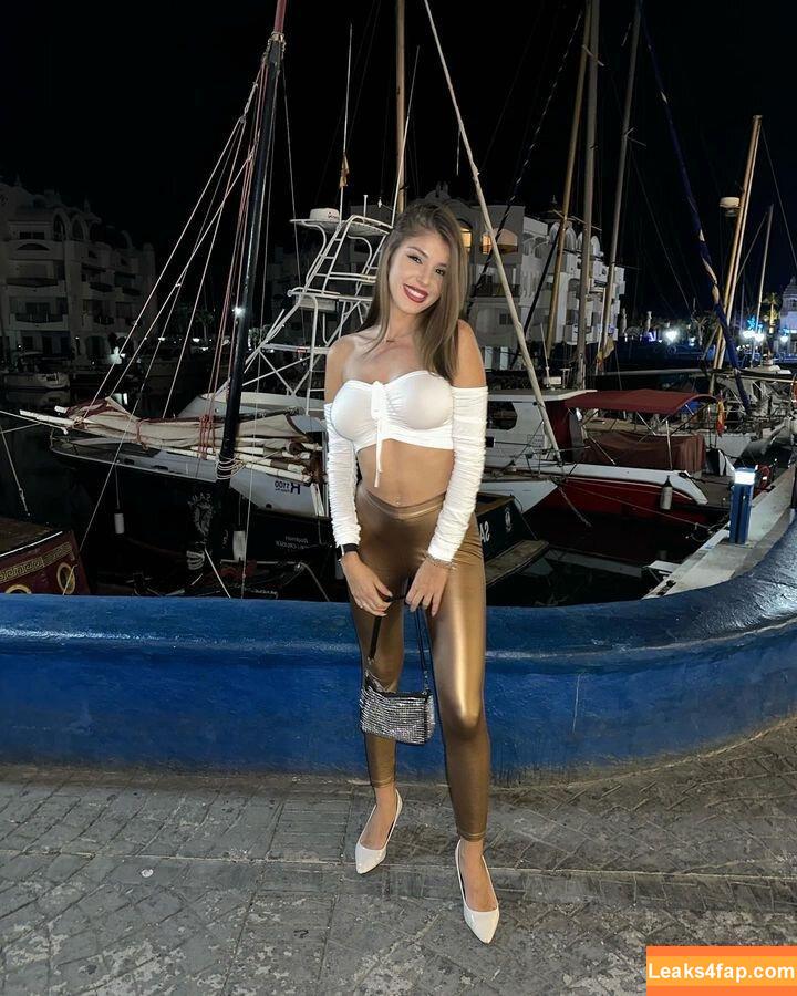lauramedinarb / laubadd leaked photo photo #0065