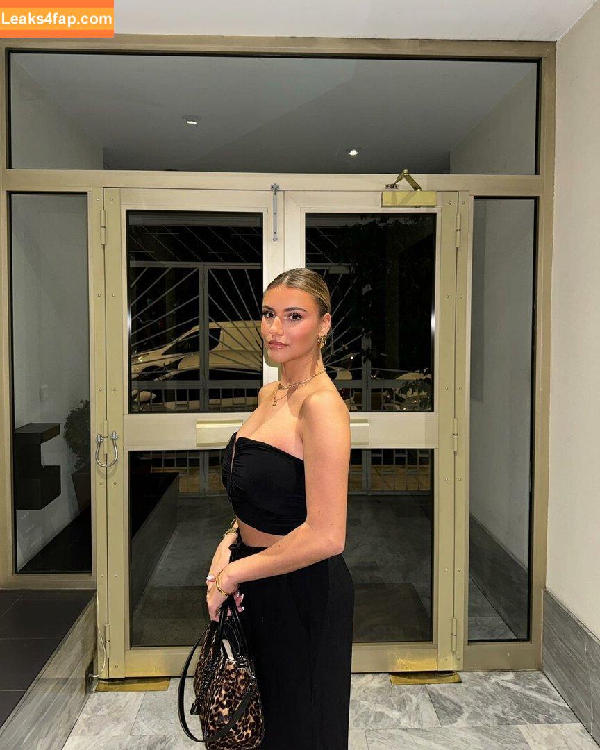 Laurapourlesintimes / Laura.tnrr / Laura_tnrr leaked photo photo #0004