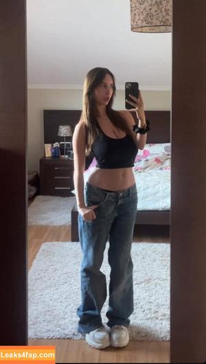 Lauraquindi photo #0005