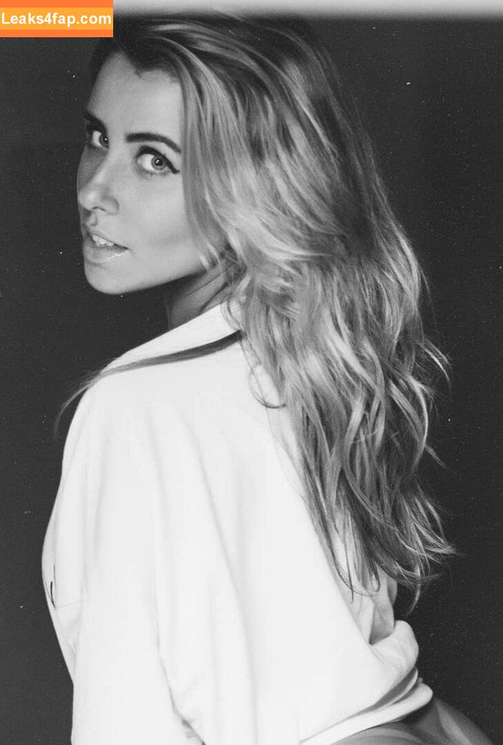 lauratavora / gabyguterres2021 / umapave leaked photo photo #0375