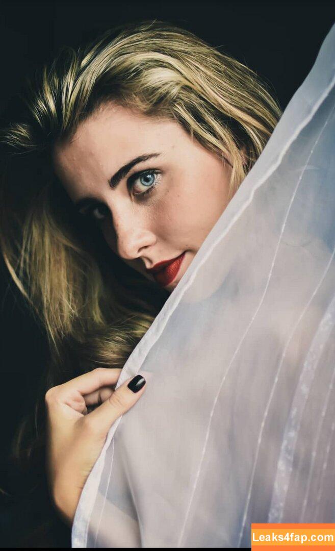 lauratavora / gabyguterres2021 / umapave leaked photo photo #0376