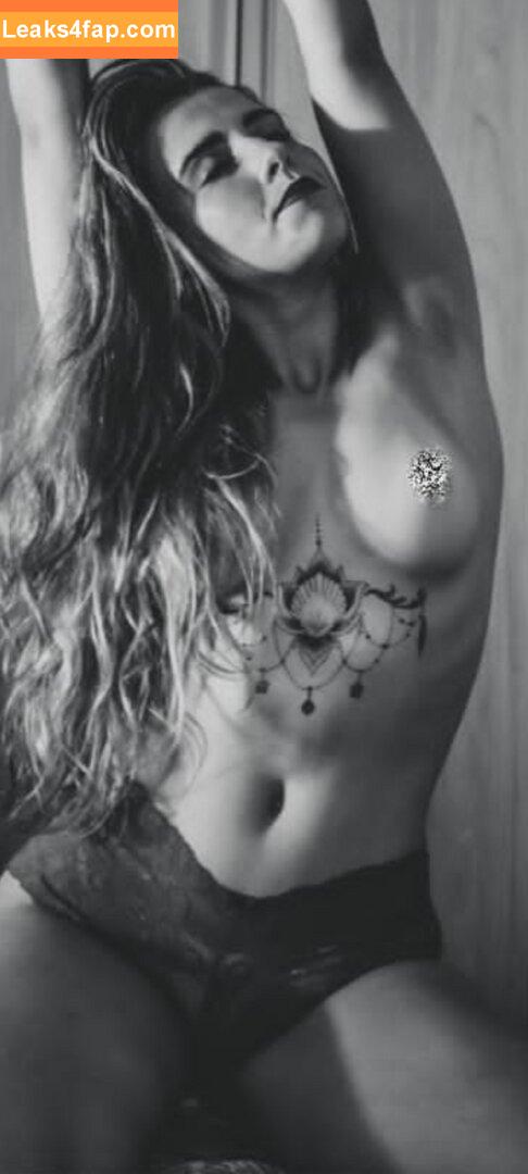 lauratavora / gabyguterres2021 / umapave leaked photo photo #0381