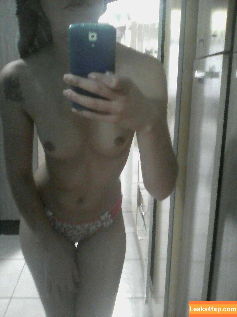 lauratavora / gabyguterres2021 / umapave leaked photo photo #0585