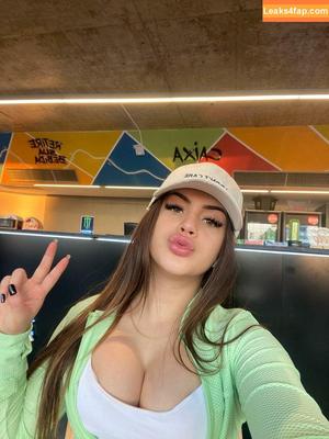 lauratavora photo #0008