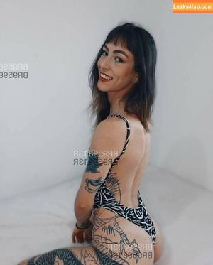 lauratavora photo #0090