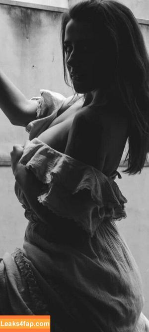 lauratavora photo #0383