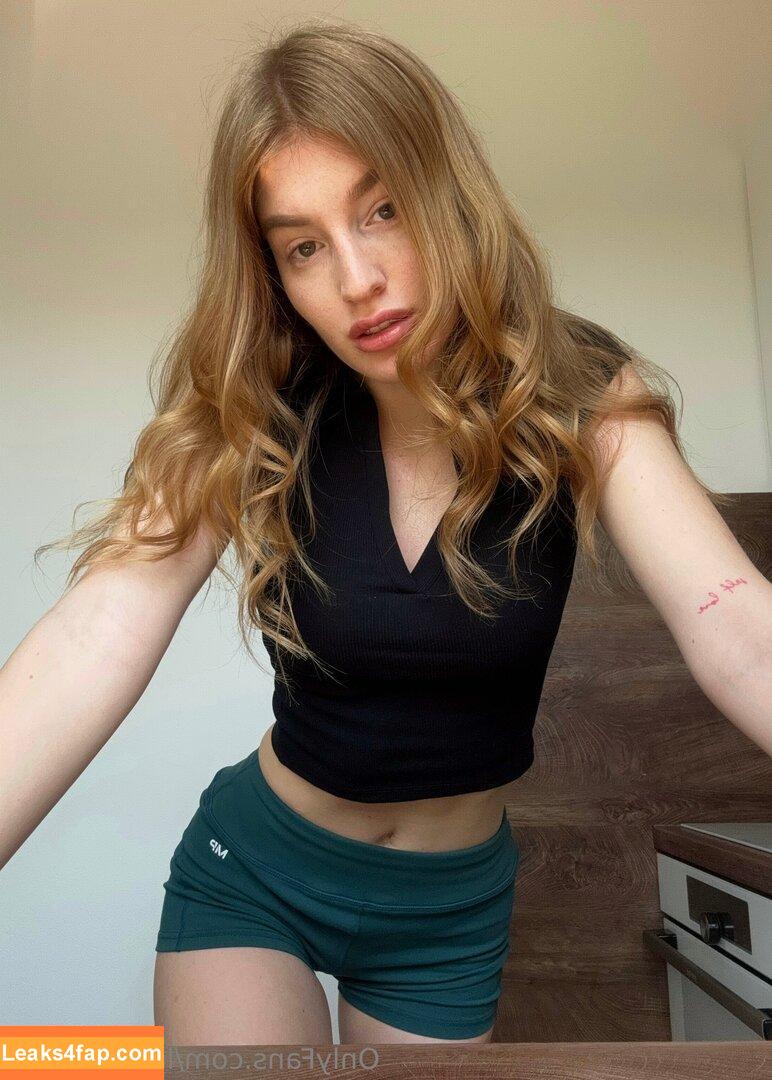 laurawittner /  leaked photo photo #0002