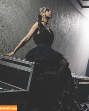 Laure Valée фото #0019