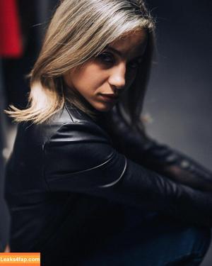 Laure Valée фото #0022