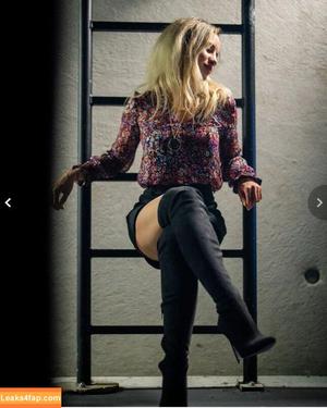 Laure Valée фото #0031