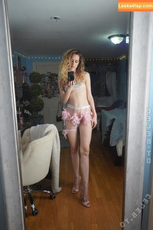 Laurel Driskill photo #0021