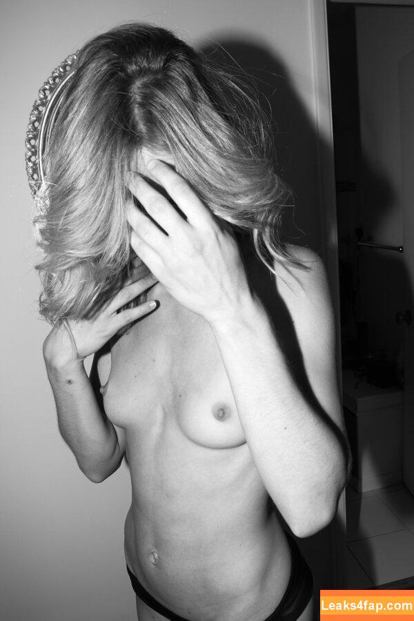 Lauren Bonner / laurenbonnerofficial / laurenybonner leaked photo photo #0236