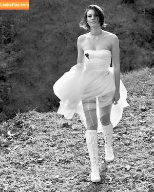 Lauren Cohan photo #0263