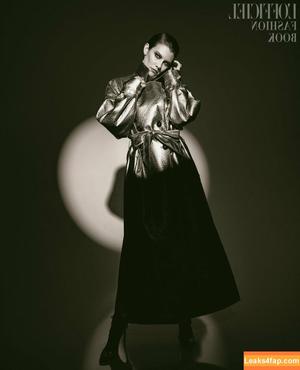 Lauren Cohan photo #0295