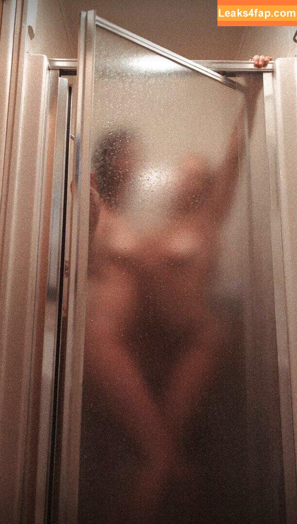 Lauren Kach / baddiebelllaaa / laurenkach слитое фото фото #0010