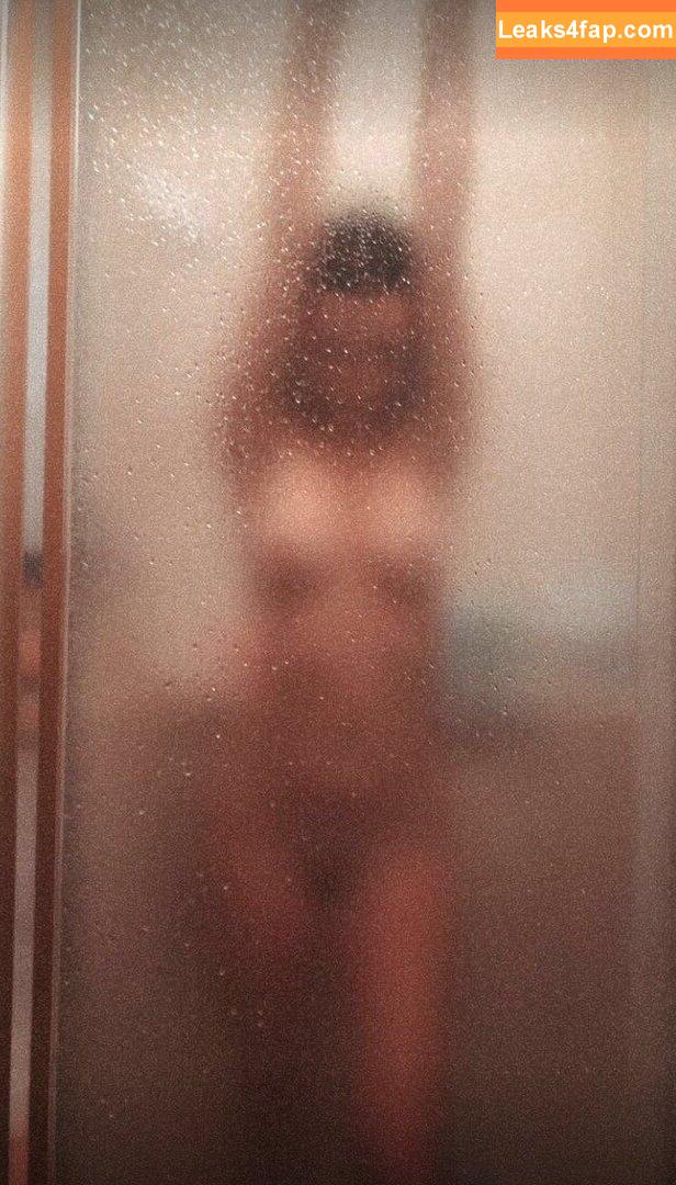 Lauren Kach / baddiebelllaaa / laurenkach leaked photo photo #0012