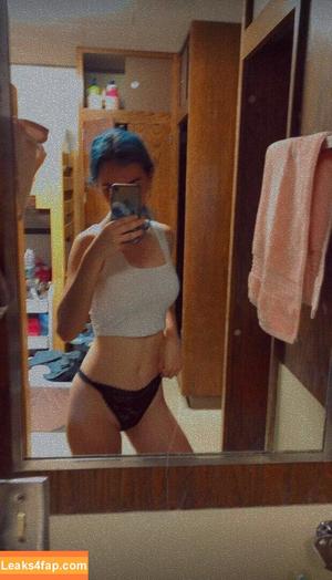 Lauren Kach photo #0008