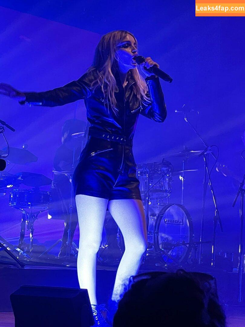 Lauren Mayberry / laurenevemayberry leaked photo photo #0005