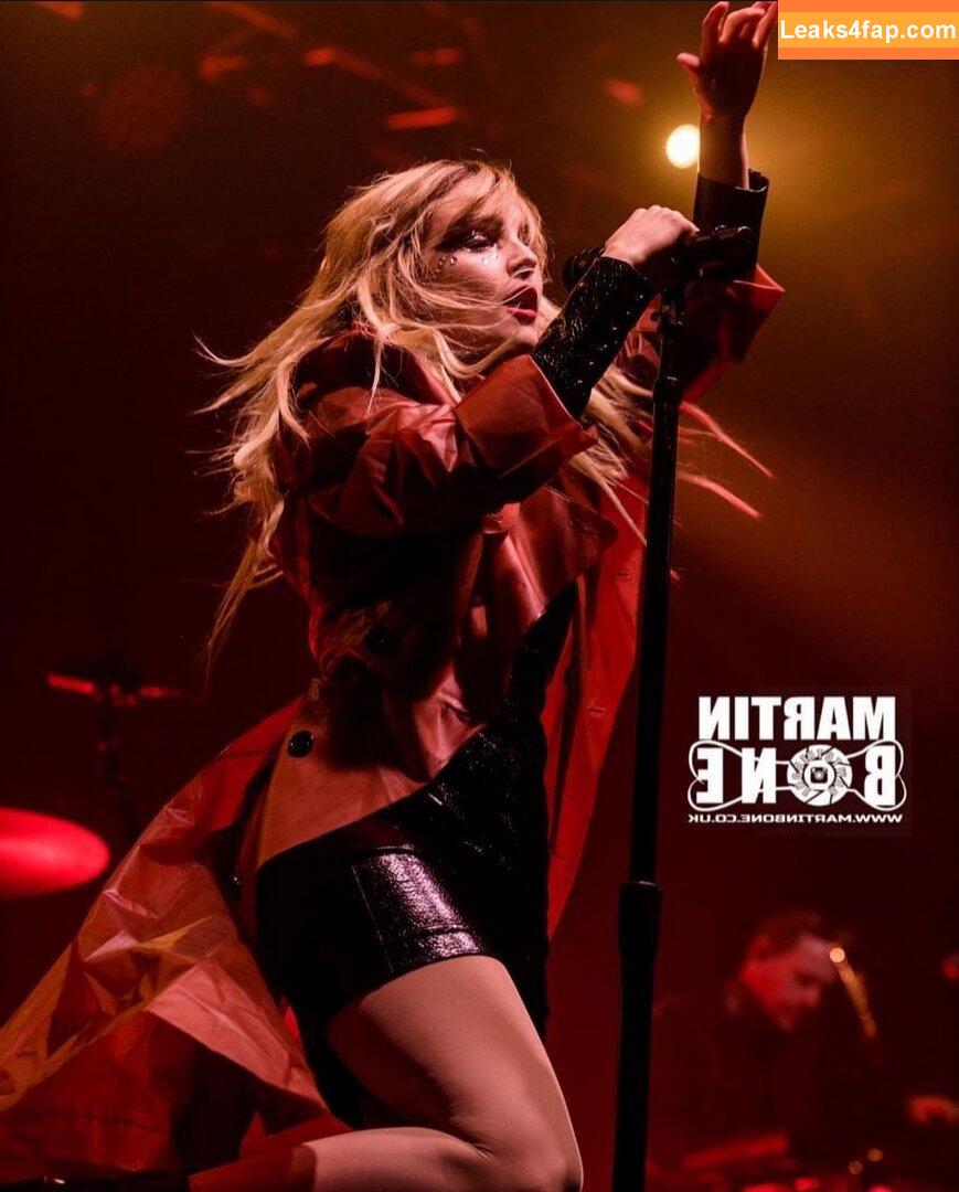 Lauren Mayberry / laurenevemayberry leaked photo photo #0017