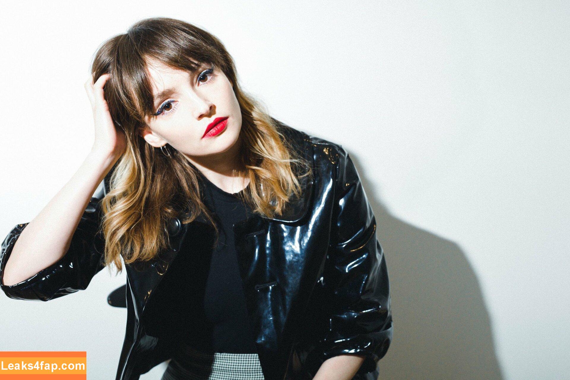 Lauren Mayberry / laurenevemayberry leaked photo photo #0054