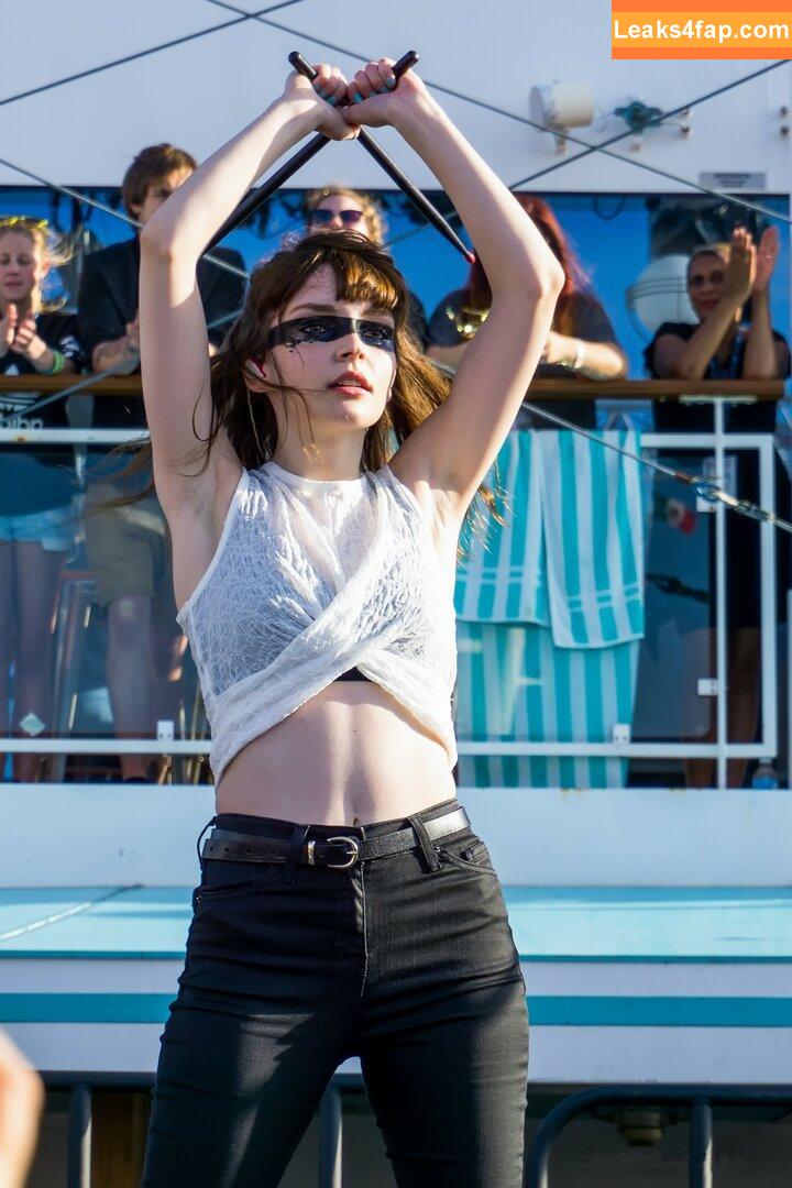 Lauren Mayberry / laurenevemayberry leaked photo photo #0058