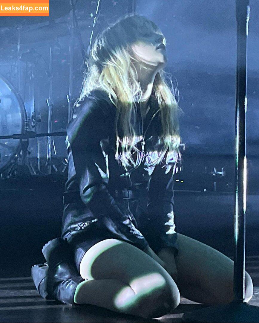 Lauren Mayberry / laurenevemayberry leaked photo photo #0060