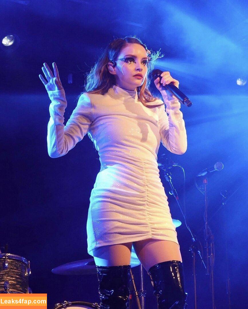 Lauren Mayberry / laurenevemayberry leaked photo photo #0087