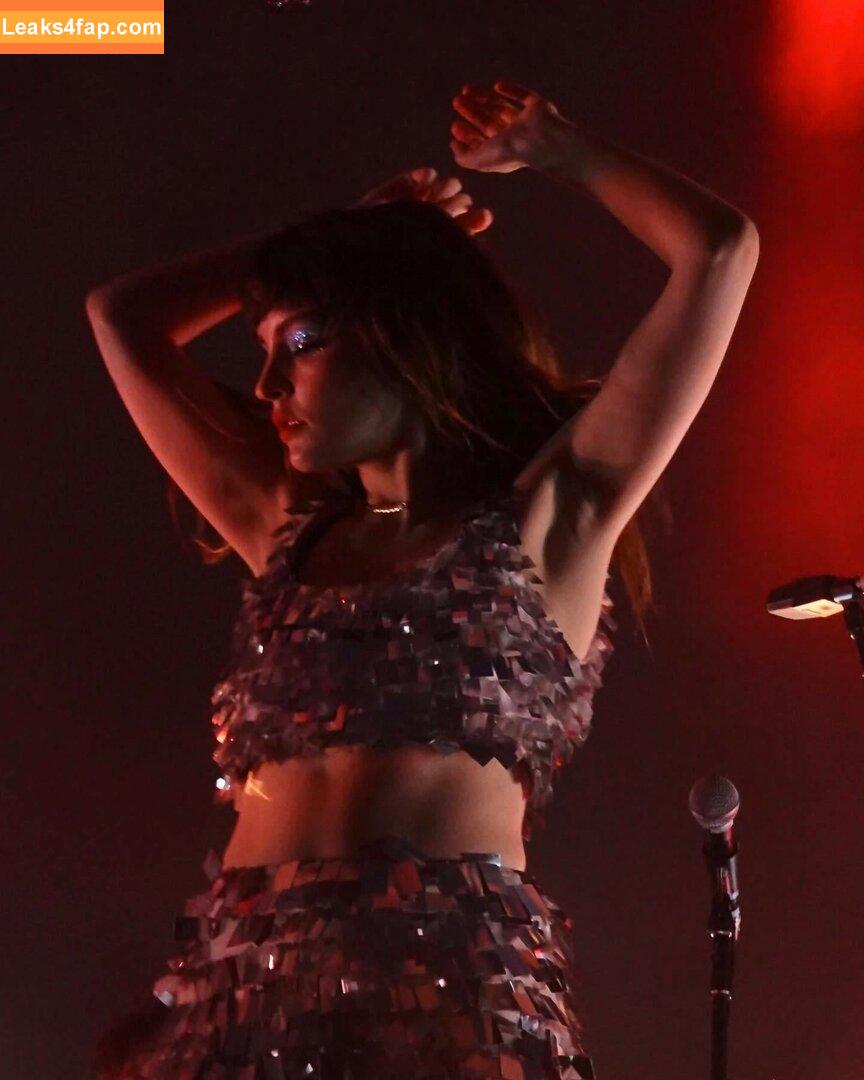 Lauren Mayberry / laurenevemayberry leaked photo photo #0117