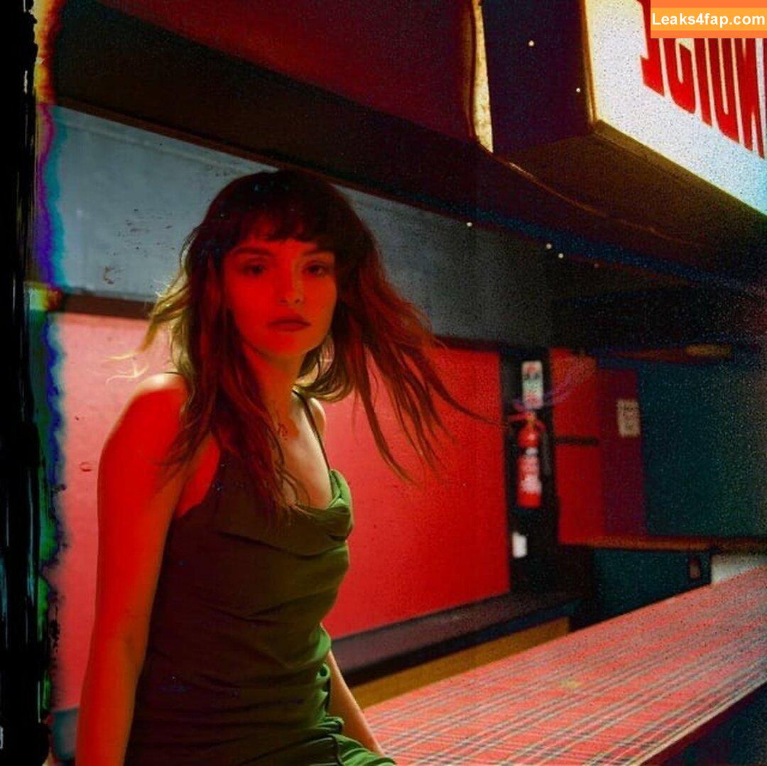 Lauren Mayberry / laurenevemayberry leaked photo photo #0157