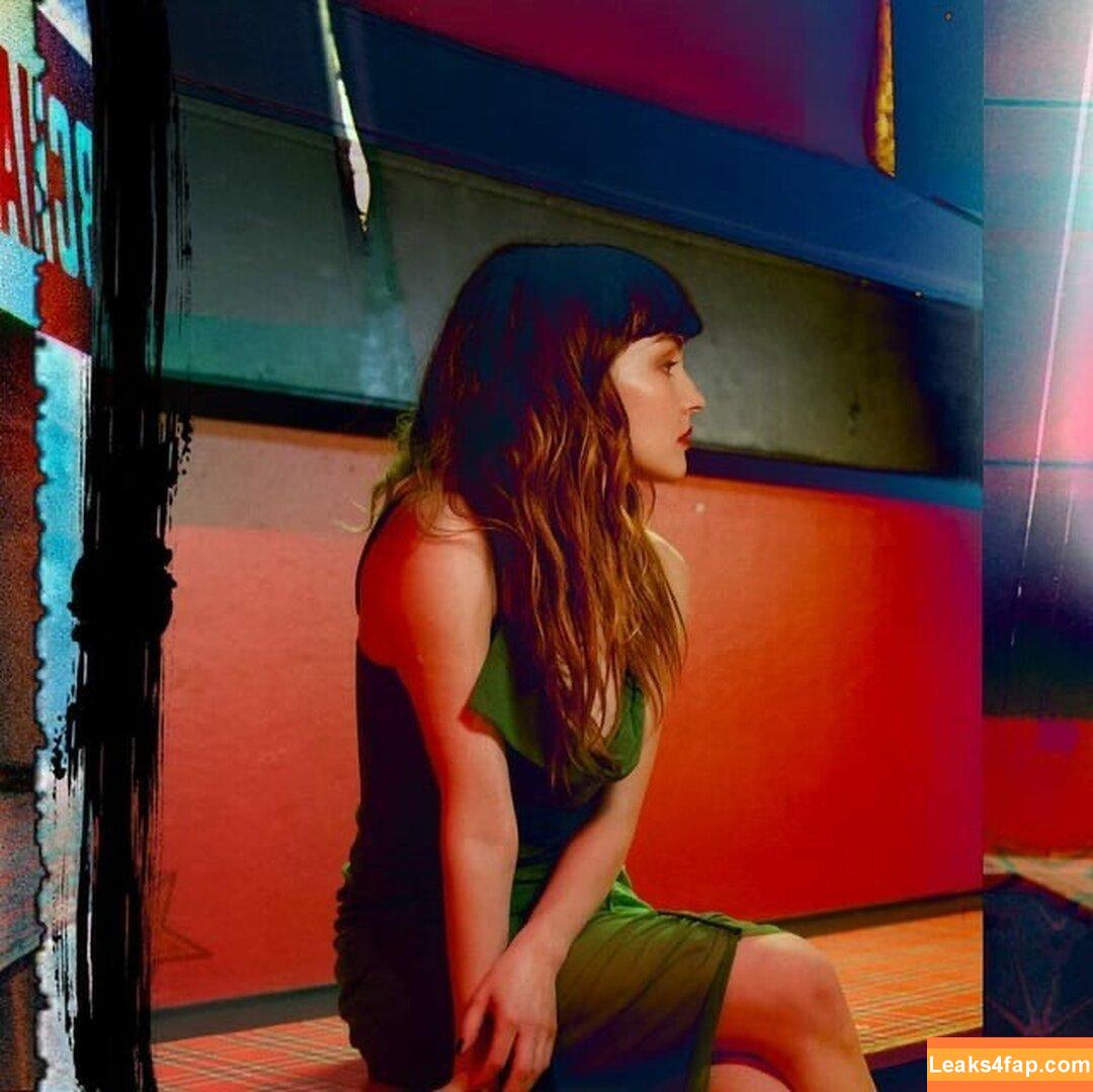 Lauren Mayberry / laurenevemayberry leaked photo photo #0161