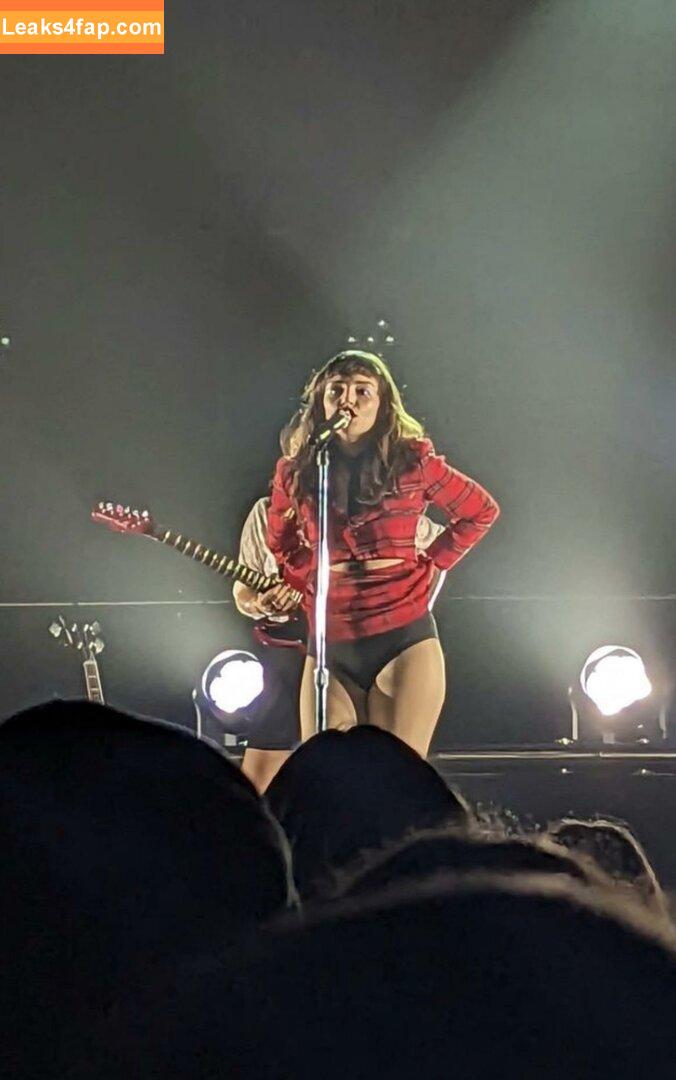 Lauren Mayberry / laurenevemayberry leaked photo photo #0187