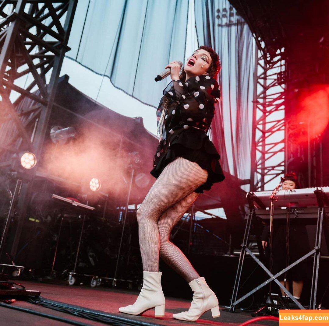 Lauren Mayberry / laurenevemayberry leaked photo photo #0190