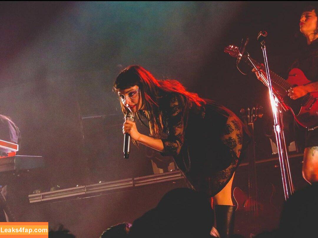 Lauren Mayberry / laurenevemayberry leaked photo photo #0198