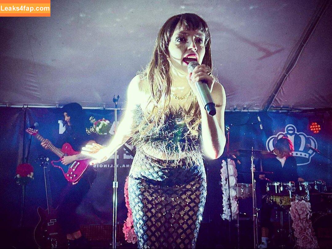 Lauren Mayberry / laurenevemayberry leaked photo photo #0317