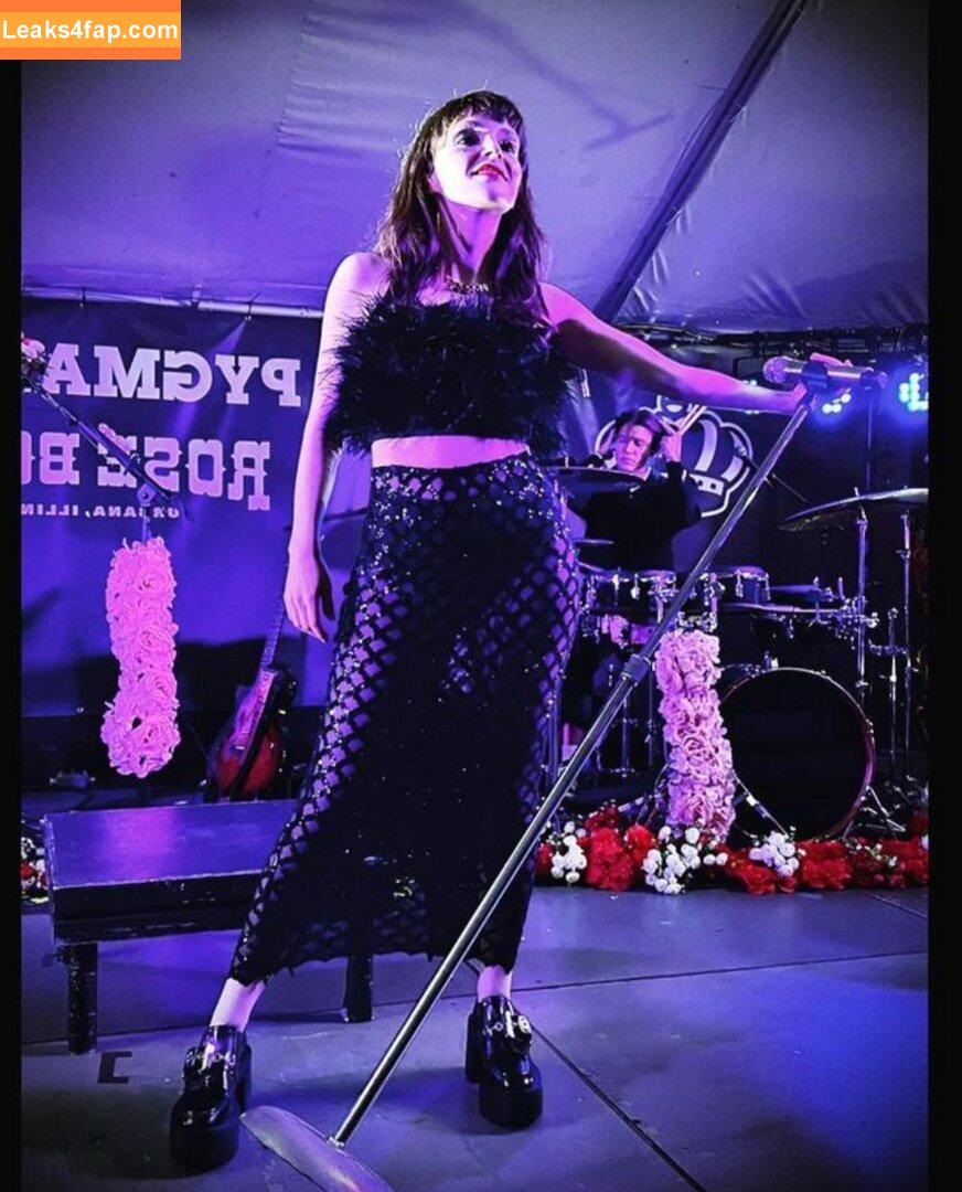 Lauren Mayberry / laurenevemayberry leaked photo photo #0318